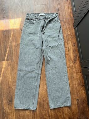 Abercrombie The Loose High rise Jeans washed grey